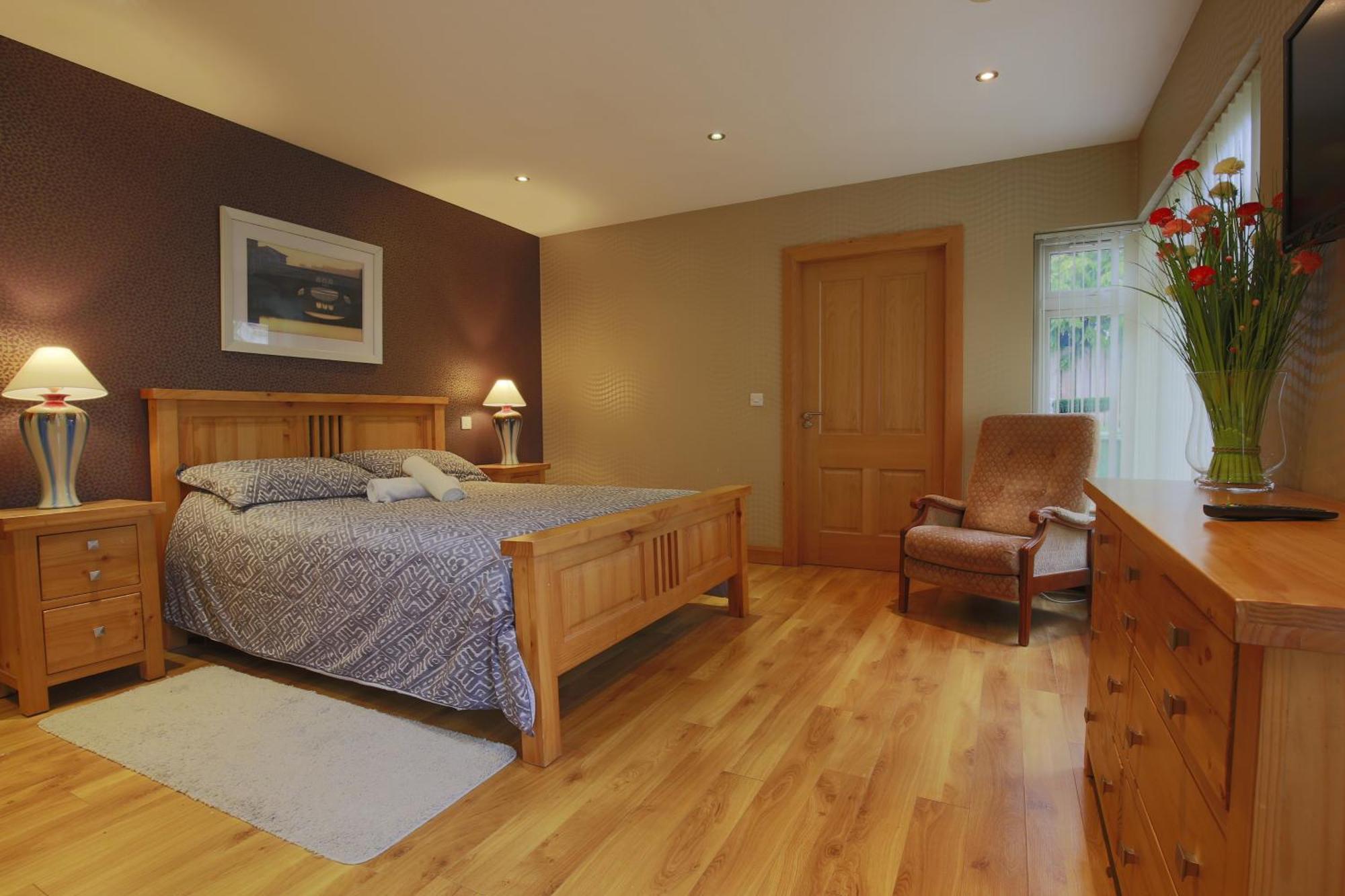 Spacious 4 Bedroom Home - 5 Min Walk To Town Enniskillen Esterno foto