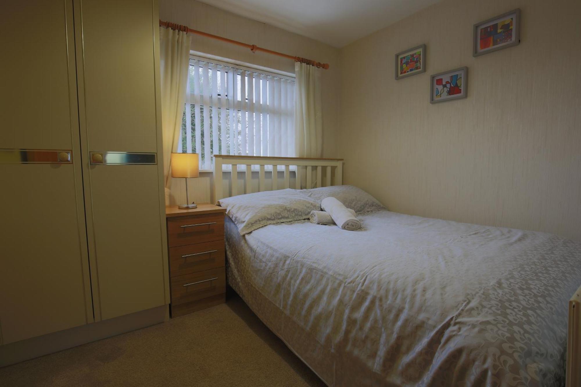 Spacious 4 Bedroom Home - 5 Min Walk To Town Enniskillen Esterno foto